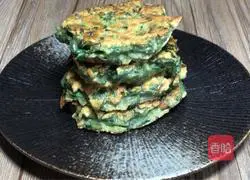 Illustration of how to make sweet potato leaf egg pancake 8