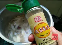 Illustration of how to make coriander duck noodles 11