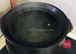 Illustration of how to make bone soup bamboo noodles 4