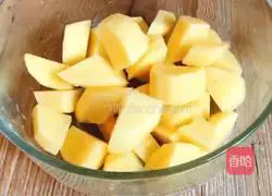 Braised beef Illustration of how to make potatoes 2