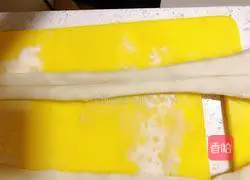 Illustration of cooking noodles with oil 17