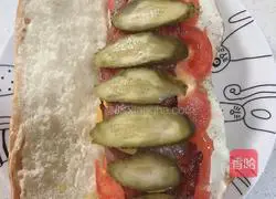 Big Mac hot dog (a nutritious foreign fast food) recipe illustration 8