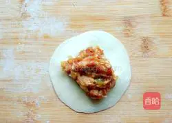 Hebei mutton and green onion dumplings recipe illustration 4