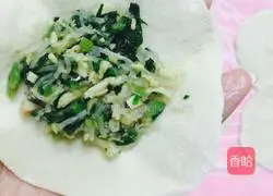 Illustration of how to make steamed buns stuffed with cabbage stuffing 11