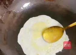 Illustration of how to make egg pancakes 10
