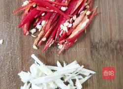 Illustration of how to mix spinach with peanuts 10