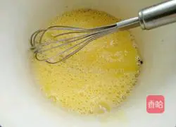 Illustration of how to make shrimp and loofah egg soup 7