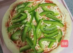 Illustration of how to make bacon pizza 15