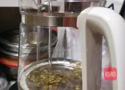 Illustration of how to make Dendrobium water 3