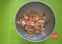 Illustration of how to make meat brown buns 10