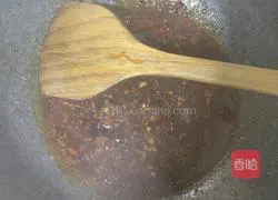 Illustration of Laoganma's soy sauce noodles 10