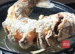 Illustration of how to make sweet and sour crispy grass carp 16