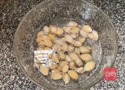 Illustration of how to make seafood noodles 1