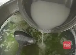 Recipe for Refreshing Lettuce and Scallop Soup 6