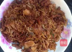 Illustration of how to stir-fry sauerkraut 7