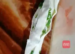 Illustration of how to make scallion pancakes 15 