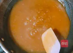 Illustration of how to make pure handmade Sichuan clam loquat paste 8