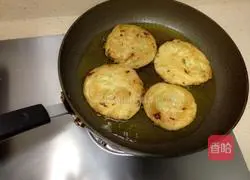 Illustration of how to make scallion pancakes (rising dough) 15