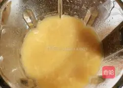 Illustration of how to make Ginkgo Lotus Root and Tremella Soup (strengthening the spleen and nourishing the skin) 11