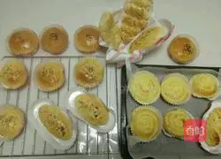 Custard Illustration of how to make bread 13