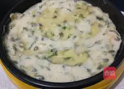 Illustration of making sophora flower cookies 9