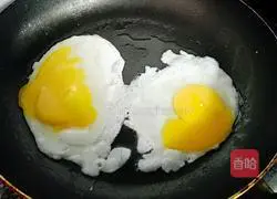 Illustration of how to make egg noodles 2