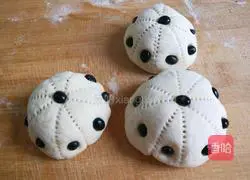 Illustration of how to make Beijing-style bean paste buns 7