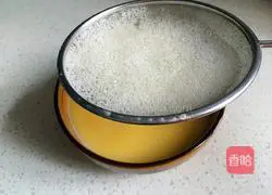 Illustration of how to make egg custard 4