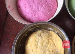 Illustration of how to make flowering steamed buns 4