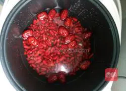 Illustration of the recipe of Wuhong Blood Replenishing and Beauty Soup 2