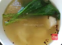 Illustration of how to make wonton soup 14