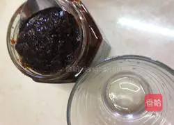 Illustration of how to make ginger paste 7