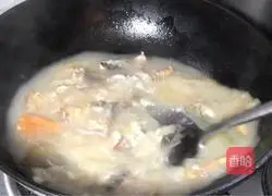 Illustration of how to make fish bone noodle soup 7