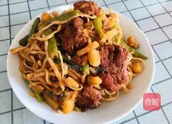 Illustration of braised pork ribs and noodles 18