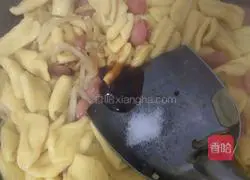 Illustration of how to make fried conch noodles 9