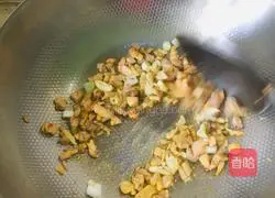 Illustration of how to make chicken noodles 3