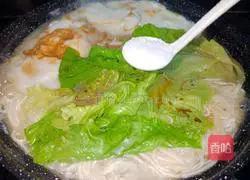 Illustration of how to make grandma's egg noodle soup 10