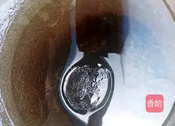 Illustration of how to use golden needle ribbons to welcome the New Year 10