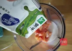 Illustration of how to make papaya milk 6
