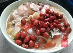 Illustration of how to make egg noodles with mushrooms, chicken and cabbage 8