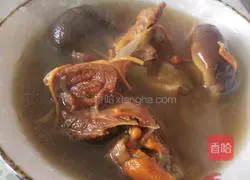 Illustration of how to make mushroom stewed chicken 8