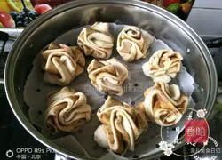 How to make sesame sauce and salt and pepper rolls Illustration 12