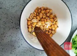 Illustration of how to make refreshing cold noodles 19