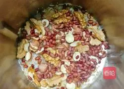 Walnut and red bean rice paste recipe 6