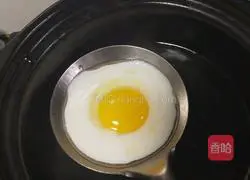 Illustration of how to make five-spice omelette 5