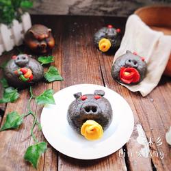 Flower-Xiang Piggy Buns