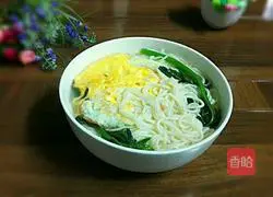 Illustration of how to make egg noodles 7