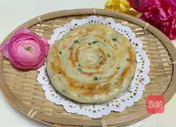 Illustration of how to make hot noodles and scallion pancakes 13