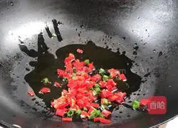 Illustration of how to make eggplant puree meatballs 8