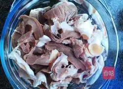 Illustration of how to make healthy and nourishing pig heart soup 1